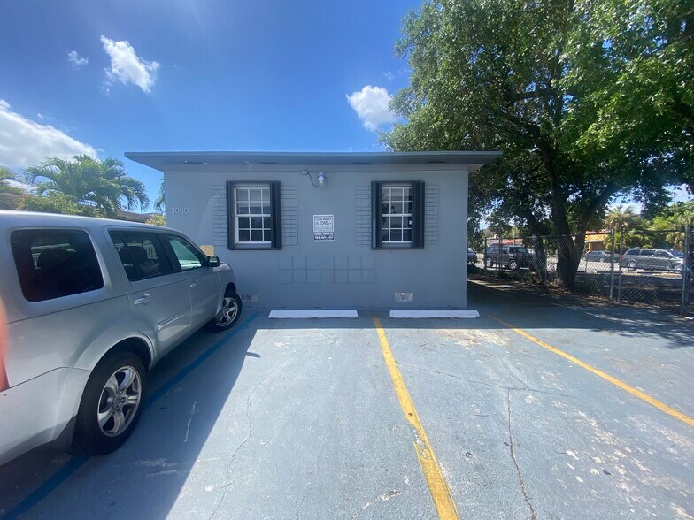 More Photos Of 3080 W Flagler St, Miami Medical For Sale