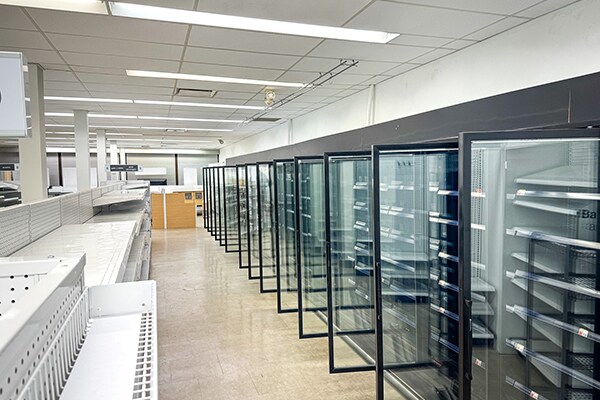 More Photos Of 29 Main St, Montpelier Drugstore For Lease