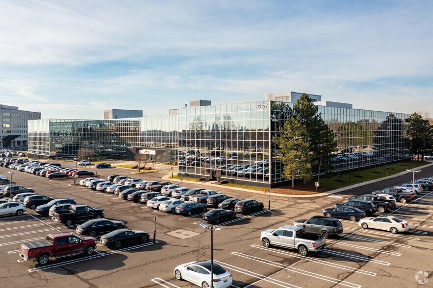 More Photos Of 29777 Telegraph Rd, Southfield Office For Lease