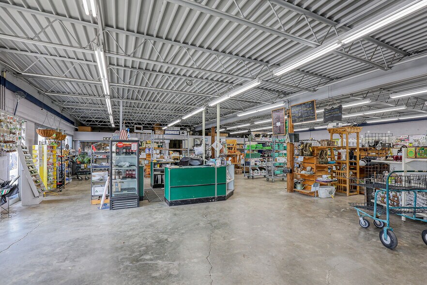 More Photos Of , Blue Springs Unknown For Sale