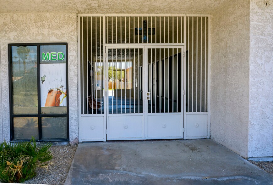 More Photos Of 13550-13570 Palm Dr, Desert Hot Springs Medical For Lease