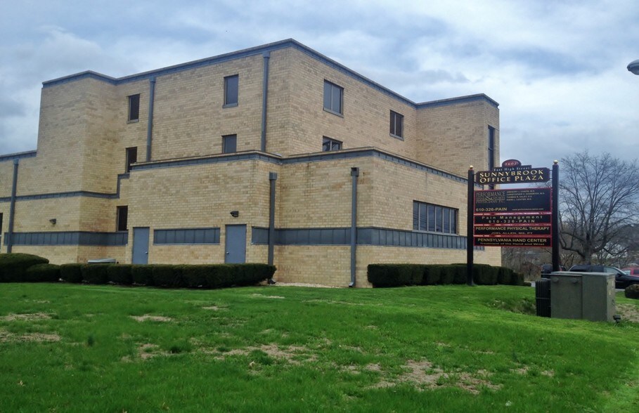 Primary Photo Of 1603 E High St, Pottstown Medical For Lease