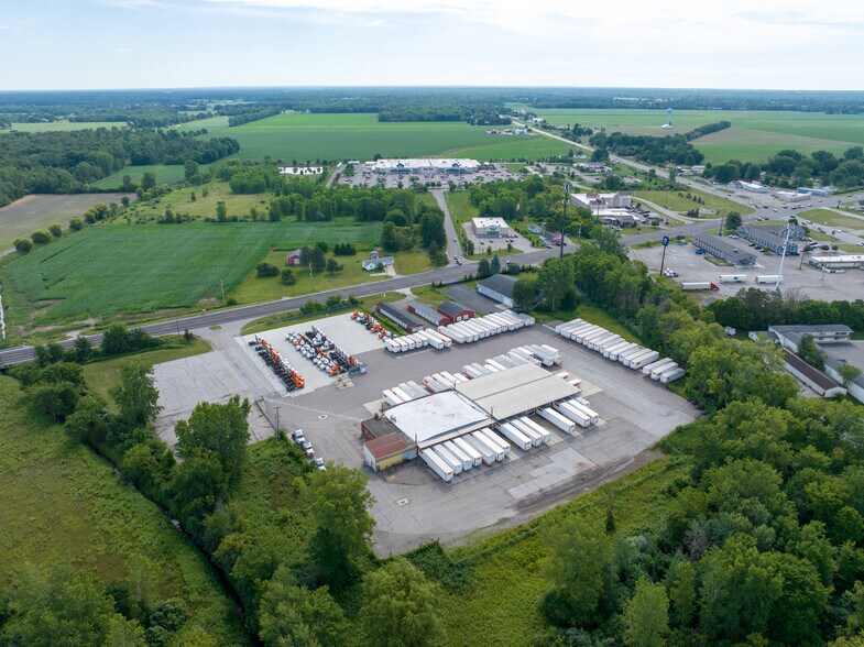 More Photos Of 11740 Dixie Hwy, Birch Run Truck Terminal For Lease