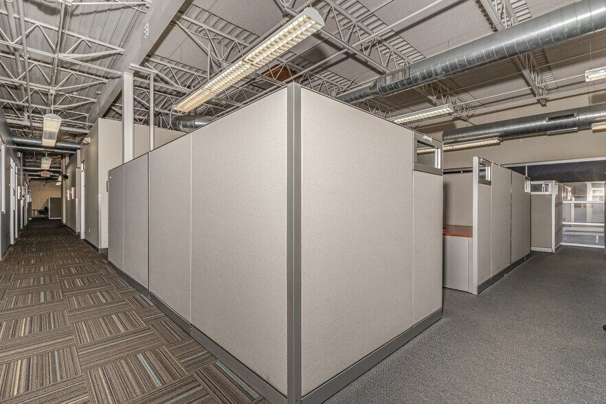More Photos Of 5546 Fair Ln, Fairfax Office For Lease