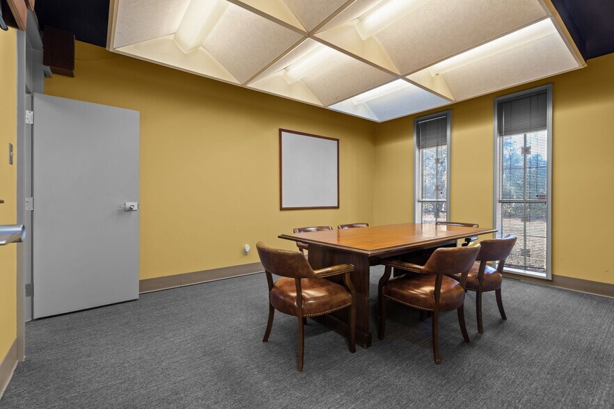 More Photos Of 401 N James St, Goldsboro Medical For Sale