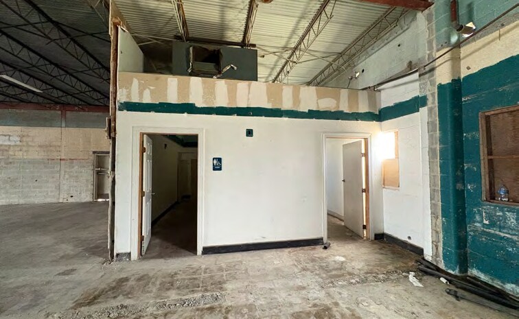 More Photos Of 813-853 Bandera Rd, San Antonio Unknown For Lease