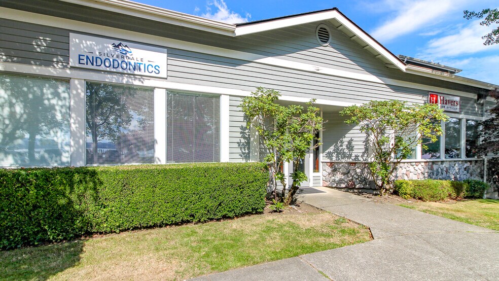 More Photos Of 3212 Byron St, Silverdale Office For Sale