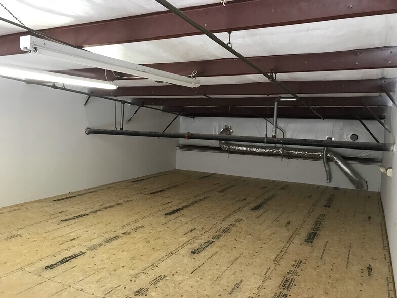More Photos Of 6600-6612 26th Ct E, Sarasota Warehouse For Sale