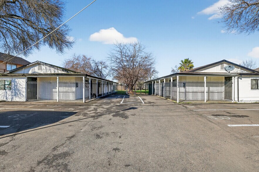 Primary Photo Of 3441-3445 Altos Ave, Sacramento Apartments For Sale