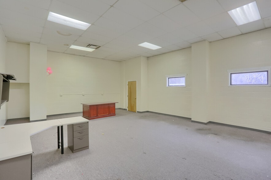 More Photos Of 144-148 Pennsylvania Ave, Charleroi Food Processing For Sale