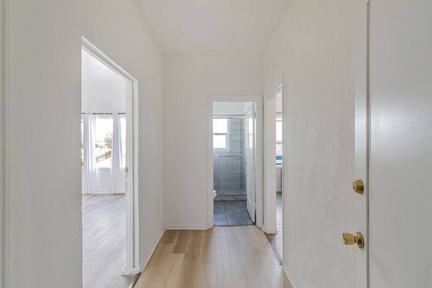 More Photos Of 1360 Berkeley Way, Berkeley Apartments For Sale