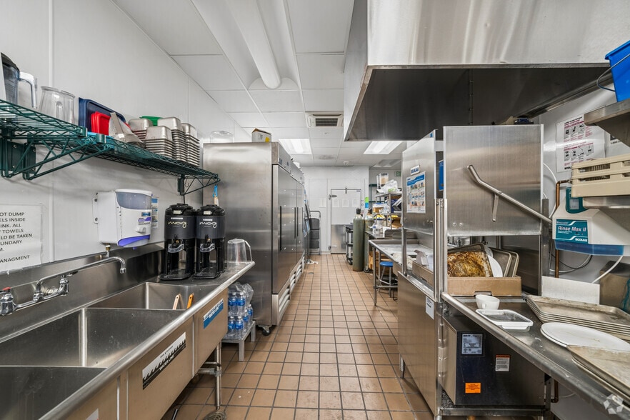 More Photos Of 2225 Telegraph Ave, Oakland Hotel For Sale