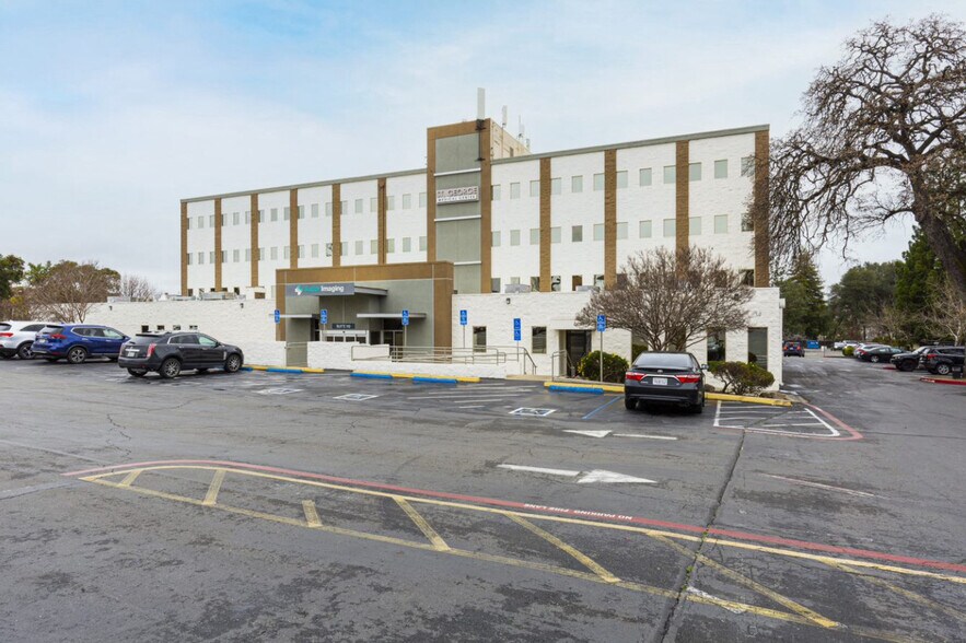 More Photos Of 6620 Coyle Ave, Carmichael Medical For Lease