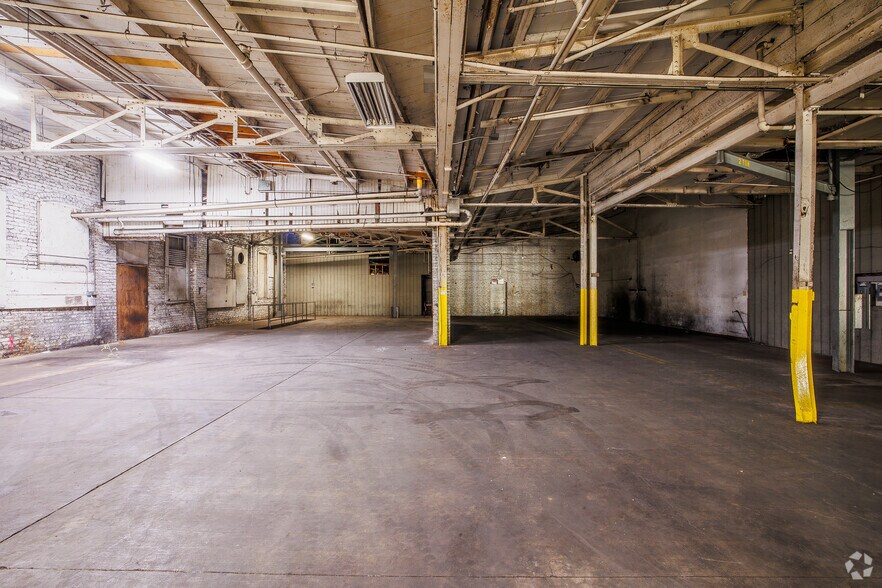 More Photos Of 418 N Sacramento St, Lodi Warehouse For Sale