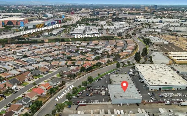 More Photos Of 1321 S Sunkist St, Anaheim Warehouse For Lease