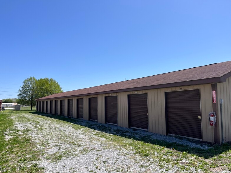 More Photos Of 170 Dogwood Street, Henry Self Storage For Sale