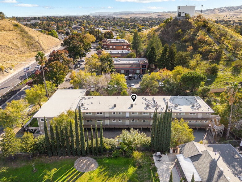 More Photos Of 3126 Lone Tree Way, Antioch Apartments For Sale