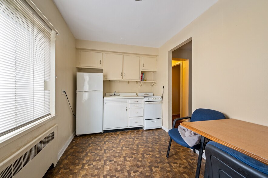 More Photos Of 3423 S Harlem Ave, Berwyn Apartments For Sale
