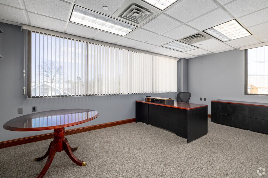 More Photos Of 340 North Ave E, Cranford Office For Lease