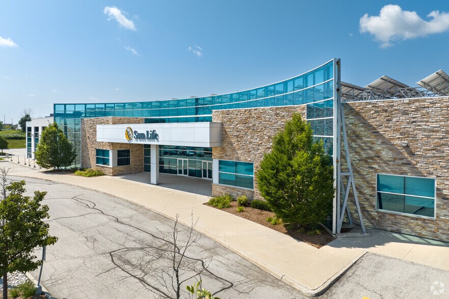 More Photos Of 600 Weber St N, Waterloo Office For Lease