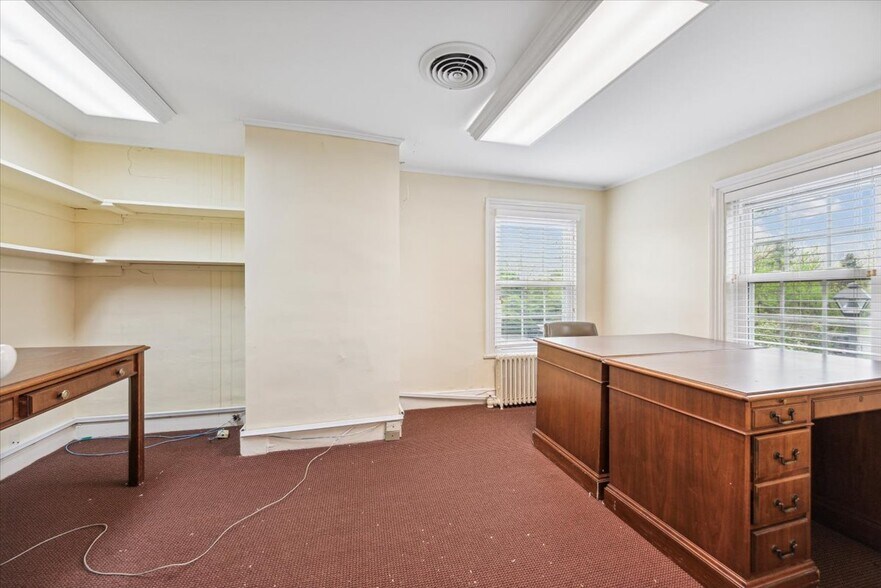 More Photos Of 345 US-202, Bedminster Office For Lease