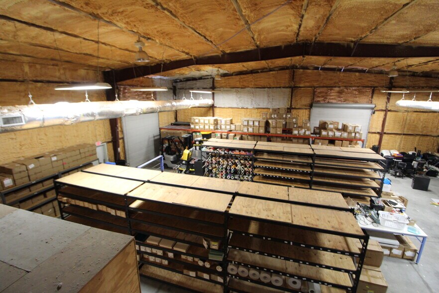 More Photos Of 2077 E 58th Avenue Cir, Bradenton Warehouse For Lease