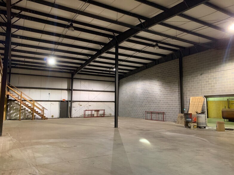 More Photos Of 1625 Ritner Hwy, Carlisle Industrial For Lease