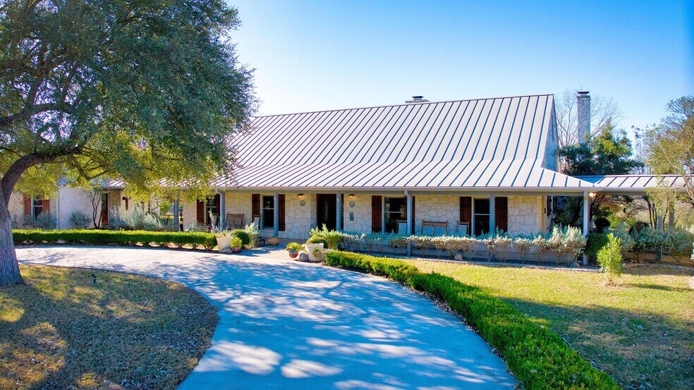 More Photos Of 521 Bluff Creek Rd, Center Point Land For Sale