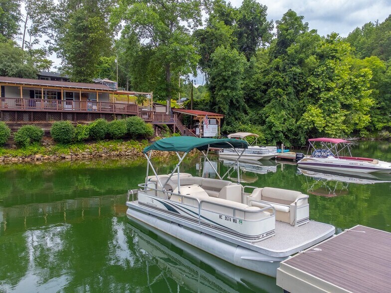 More Photos Of 270 Deyton Camp Rd, Robbinsville Marina For Sale