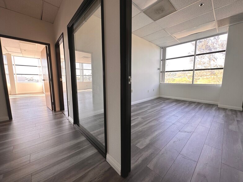More Photos Of 1111 Corporate Center Dr, Monterey Park Loft Creative Space For Sale