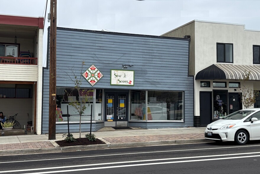 Primary Photo Of 1233 Main St, Philomath Storefront For Sale