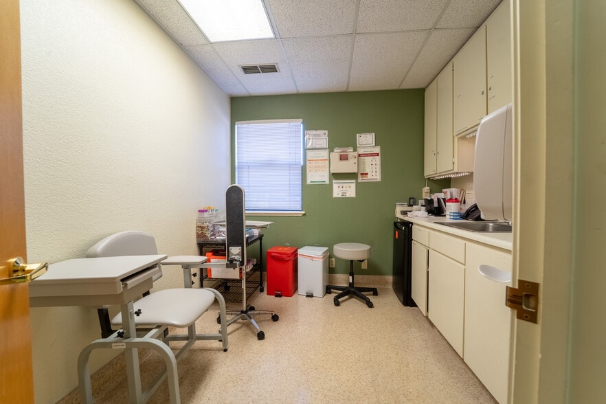 More Photos Of 1215 Plumas St, Yuba City Medical For Lease