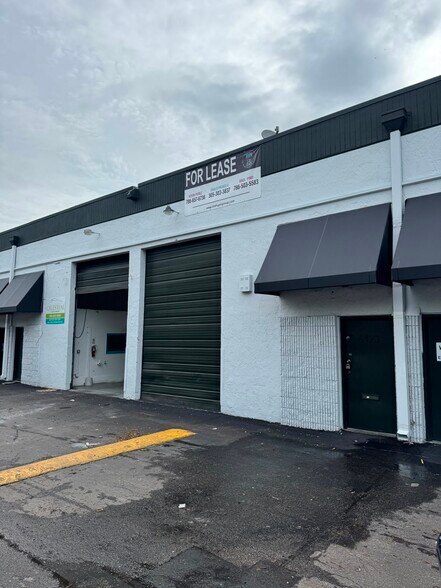 Primary Photo Of 6405-6447 NW 82nd Ave, Miami Warehouse For Lease