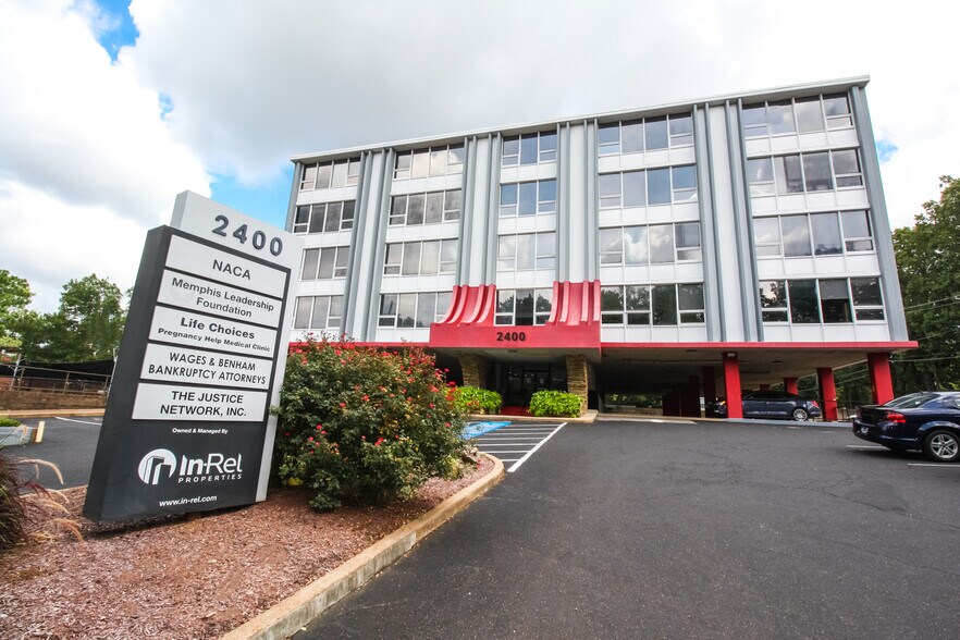 More Photos Of 2400 Poplar Ave, Memphis Office For Lease