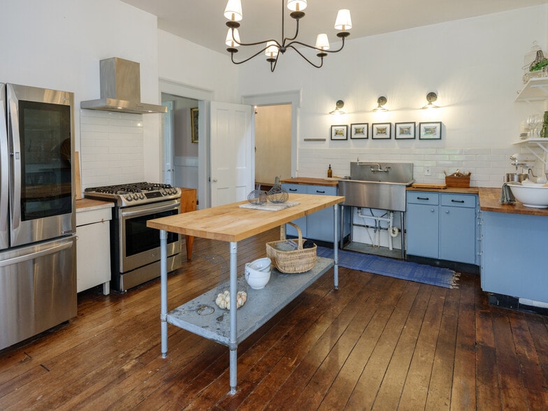 More Photos Of 58522 Farrand Rd, Colon Hospitality For Sale