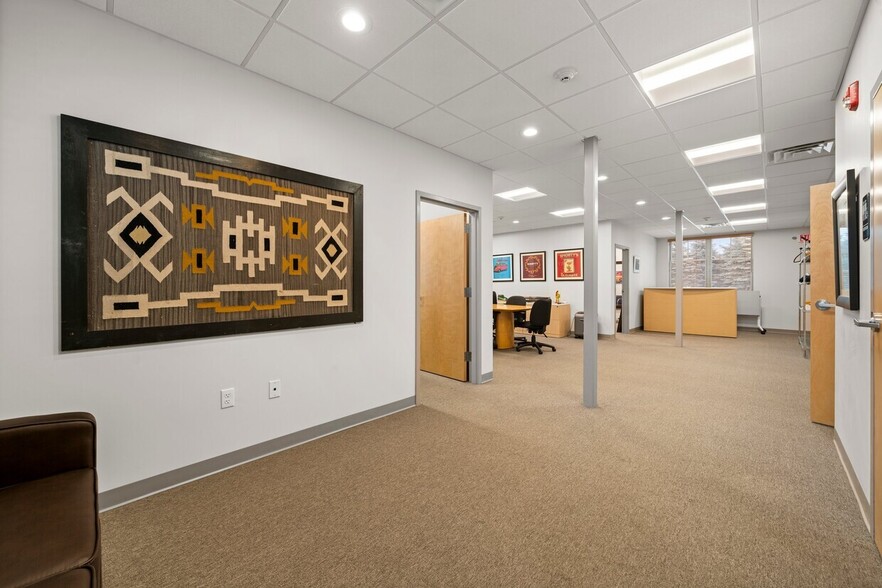 More Photos Of 288 S River Rd, Bedford Medical For Lease