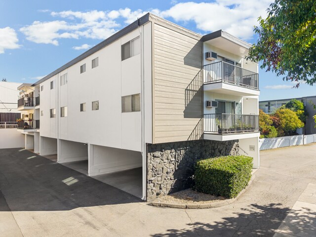 More Photos Of 950 Mountain View Dr, Lafayette Apartments For Sale