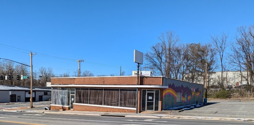 Primary Photo Of 1713 12th St, Lynchburg General Retail For Lease