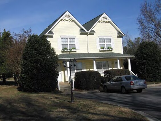 More Photos Of 2563 - 2627 Clover Rd, Concord Apartments For Sale