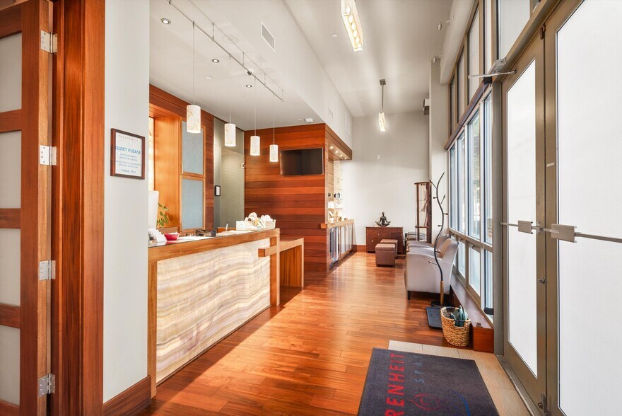 More Photos Of 241 Robinson St, Basalt Storefront For Sale