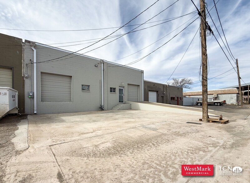 Primary Photo Of 2139 Baylor Dr, Lubbock Warehouse For Lease