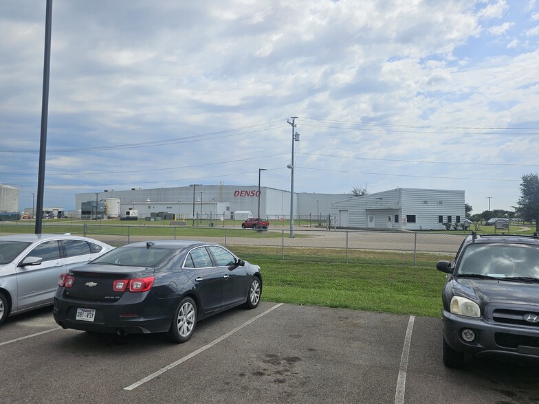 Primary Photo Of 100 Denso Rd, Osceola Manufacturing For Sale