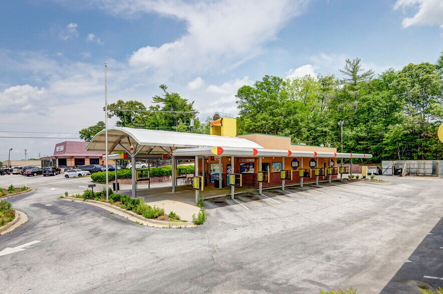 More Photos Of 954 N Pleasantburg Dr, Greenville Fast Food For Sale