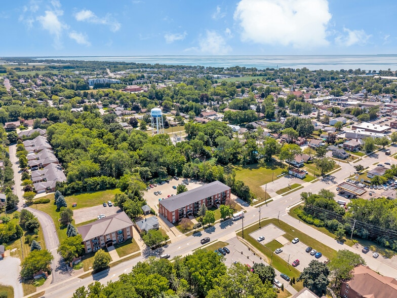 More Photos Of 109 Division St N, Kingsville Apartments For Sale