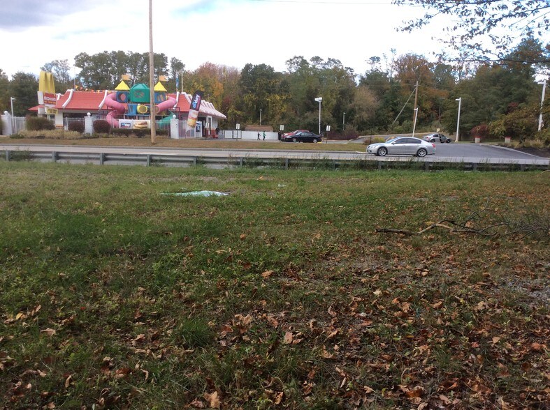More Photos Of 83-85 Macy St, Amesbury Land For Sale