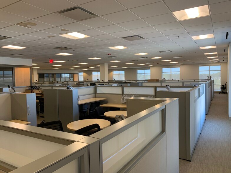 More Photos Of 581 William Latham Dr, Bourbonnais Medical For Lease