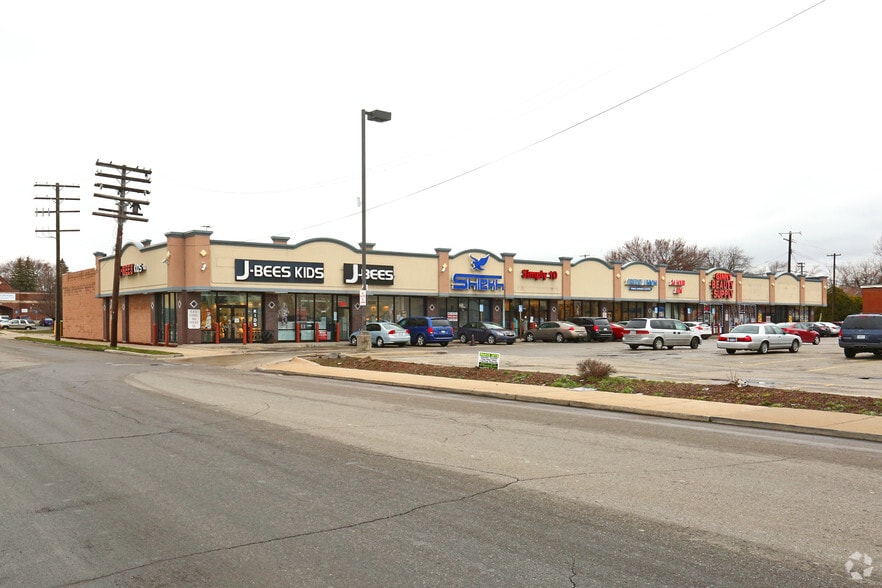 More Photos Of 14111-14489 7 Mile Rd, Detroit Unknown For Lease