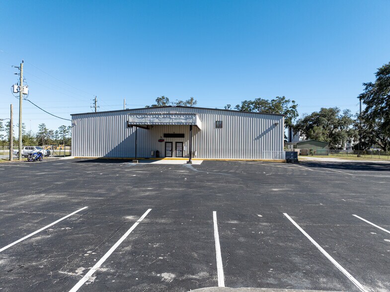 More Photos Of 357 NW Hall Of Fame Dr, Lake City Skating Rink For Sale