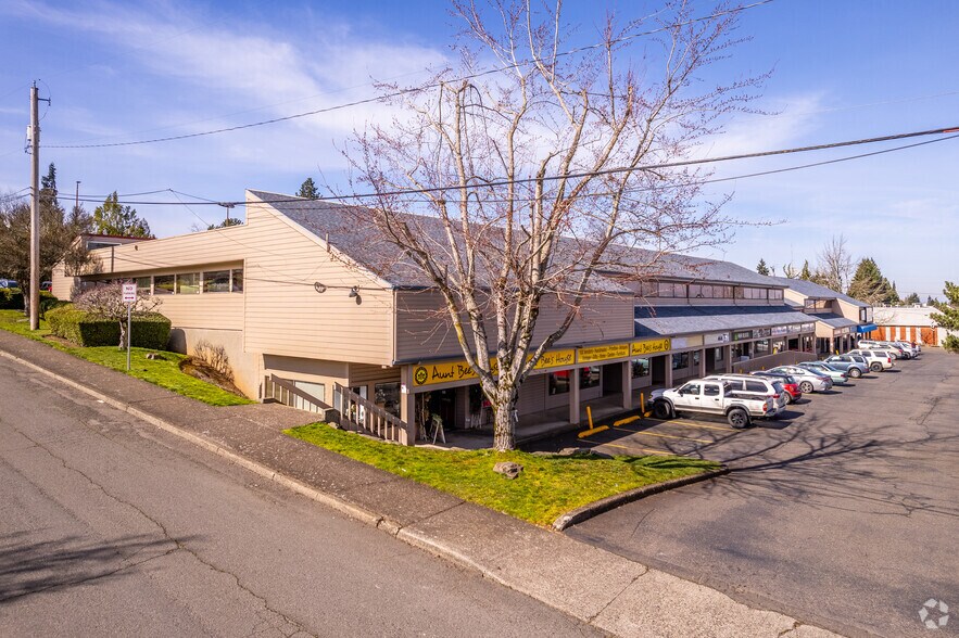 More Photos Of 2653-2699 Commercial St SE, Salem General Retail For Lease