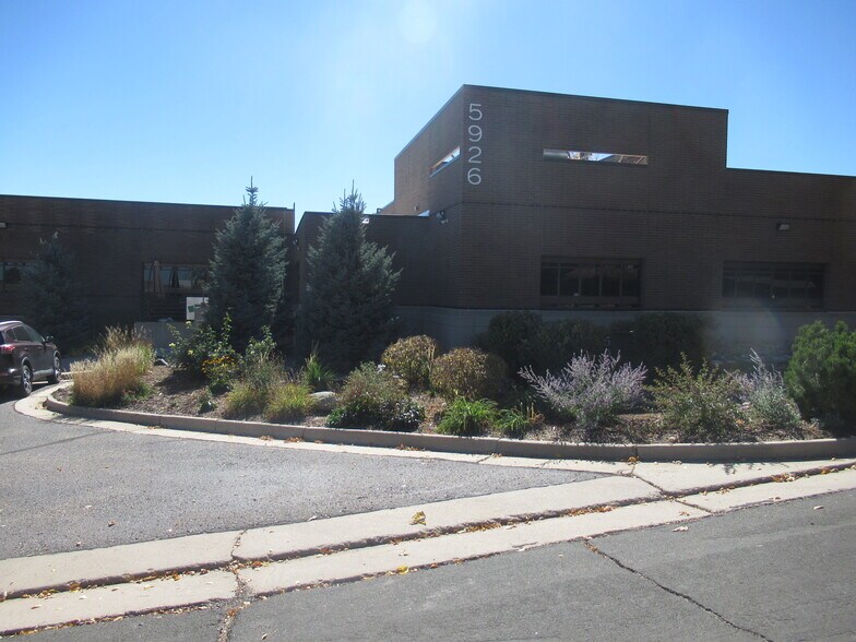 More Photos Of 5926 McIntyre St, Golden Office For Lease